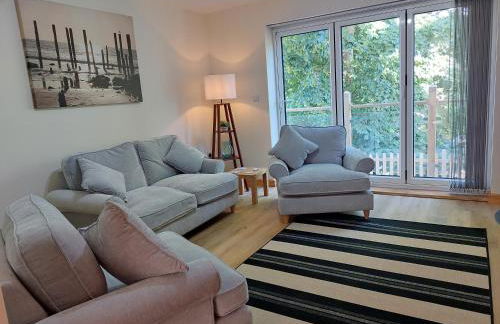 Two bedroom cottage - country lane -10 min walk to Perranporth beach - Foto 3