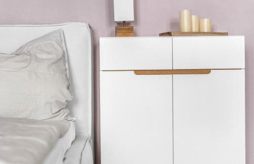 LeHaStays - Apartment Buckau 14 I Küche I WLAN I SmartTV I Innenhof - Photo 5