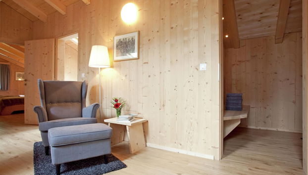 Grand Apartment in Mayrhofen With Infrared Sauna & Artistic Interiors - Foto 4, Habitación