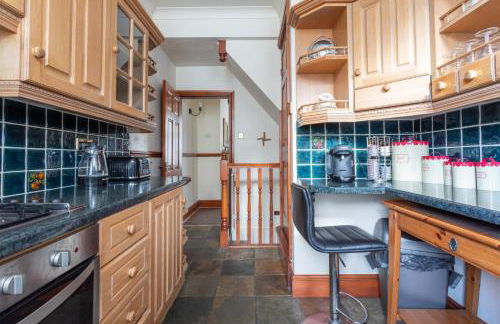 Haworth Village House - Sleeps 6 Parking & Pets! - Foto 11