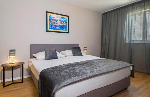 Villa with Swimming Pool, Outdoor Kitchen, Sauna, Hot Tub, Play Area, Sea View - Foto 109