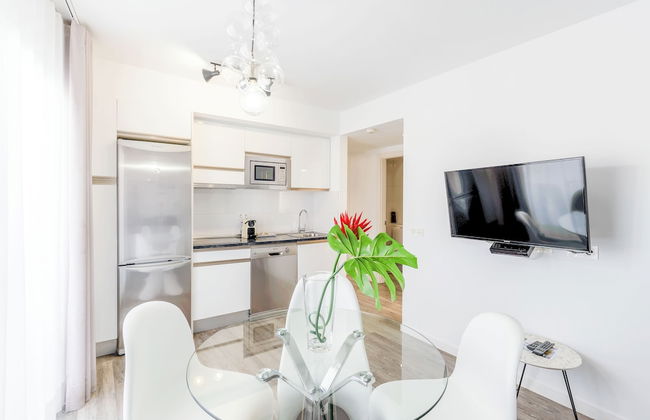 Bristol Sunset Beach - Holiday Apartments - Photo 83