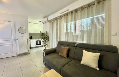 T2 cosy avec parking - Goupama Stadium LDLC Arena - Foto 5