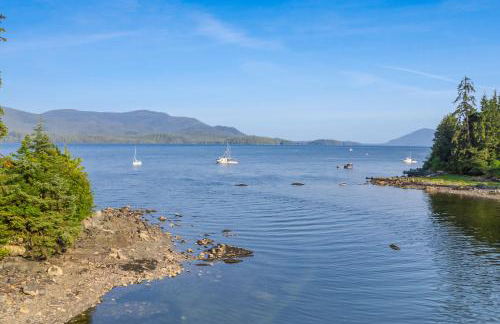 Salmon Return and Wildlife Roam Ketchikan Getaway! - Foto 3