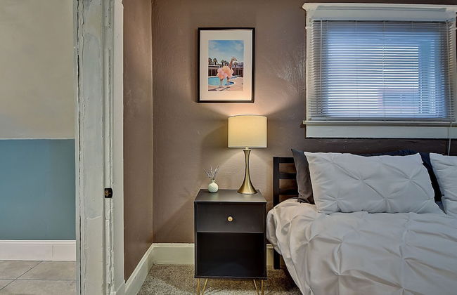 Designer House 5BR! Steps to Downtown/Fountain Sq! - Photo 6