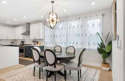 New House with Chef's Kitchen and Spa-like Suite - Foto 7