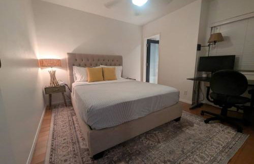 Stylish 4 Bedroom Home Near Venice Beach with Backyard BBQ - Foto 27