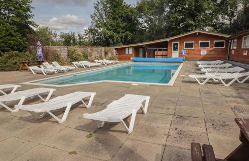 The Bird House - Photo 3