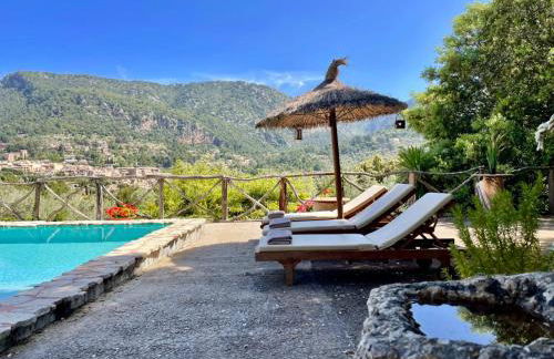 Fabulous Rustic Villa Set On Mountain With Unique Views - Foto 11