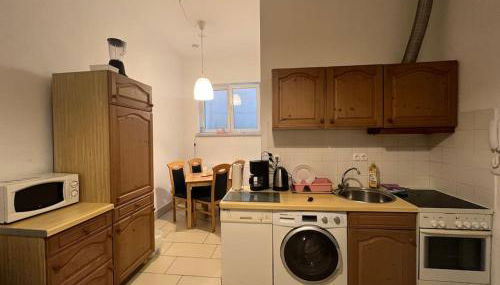 Private Souterrain Apartment in the green of Berlin - Photo 4