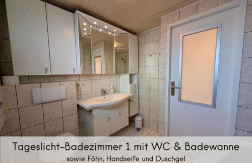 Das Waldhäuschen - bis 10 Personen, 4 Schlafzimmer, 2 Bäder, Tischkicker, kostenlose Parkplätze, WLAN, Smart-TVs - Foto 16