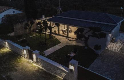 Armando Cottage - Private Nature Retreat with BBQ to Experience Magical Greek Hospitality By Villa Mana Gers - Foto 16