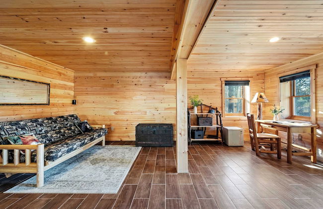 Deer Haven Cabin by Avantstay Waterfront Dock + Firepit - Foto 10