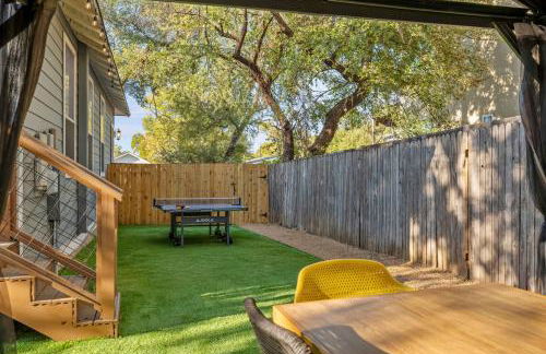 The Backyard Bliss - 4BR Heated Pool & Ping Pong - Foto 40