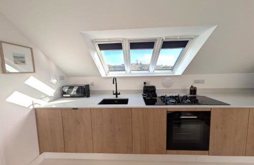 Cober Riverside Retreat - Luxury Barn Apartment in The Heart of Cornwall - Photo 7