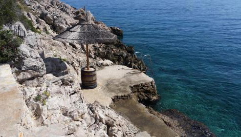 Secluded fisherman's cottage Cove Spiljice, Brac - 17031 - Photo 4