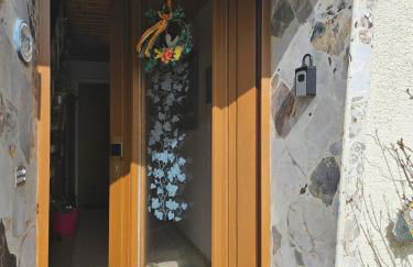 GästeZimmer im Altbau Dachgeschoss mit kleinem Bad WLAN, TV und Parkplatz - Foto 9