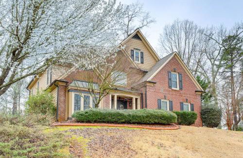 Modern Stone Mountain Home with Spacious Deck, Grill - Foto 32