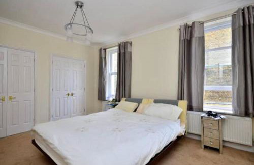 Luxury 3 bedroom, 3 bath apt by Oxford St & Soho - Foto 16