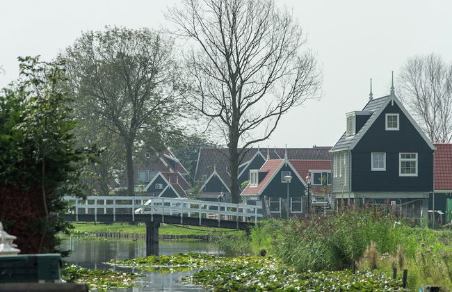 Family Getaway w/ Garden - Photo 36