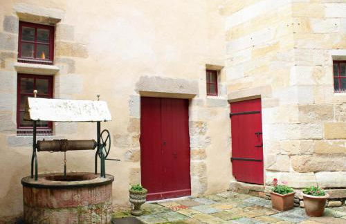 Charmante maison médiévale au cœur d'Hérisson - FR-1-489-606 - Foto 6