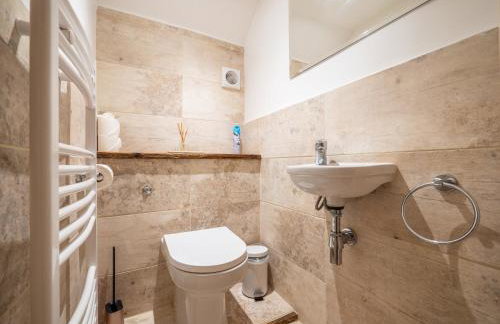 Charming Cottage near Dartmouth with Log Burner - Photo 22