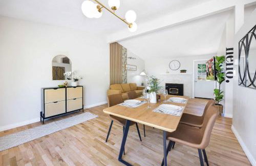 Single-Level 2BR Retreat w Hot Tub & Office - Foto 16