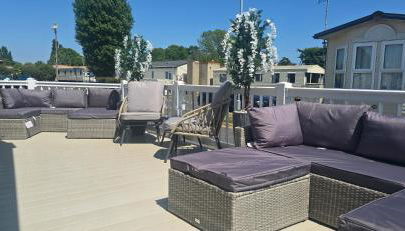 The Pink Lady with games table - Foto 2