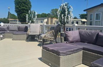 The Pink Lady with games table - Foto 2