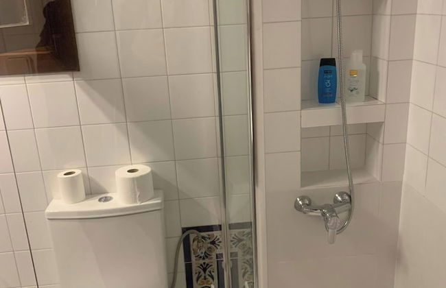 Comfortable Spacious Family House, Large Terrace and Garden, Beach and Bars - Foto 9