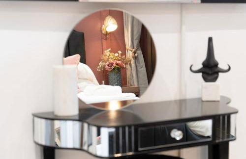 House Of Cards - Photo 24