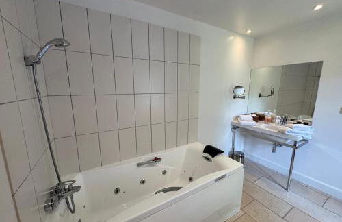 Le Gite de Caroline - Avec Parking Privé - Foto 18