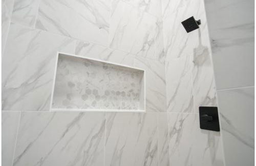 Sleek 4BR3BA Urban Living w Downtown Views - Foto 20