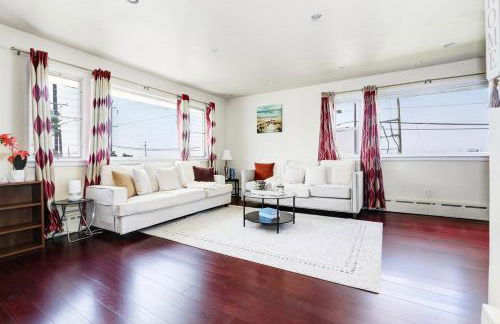 Spacious 7BD Sleeps 12 Near Boardwalk & Parking - Foto 3