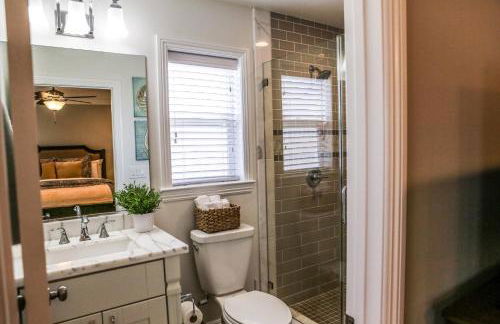 Adorable 3 Bedroom 2 Bath Home - Foto 6