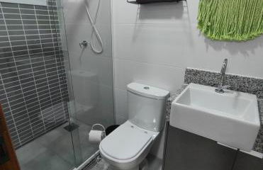 Apto Novo, Sofisticado e Aconchegante em Astúrias Guarujá - Foto 18