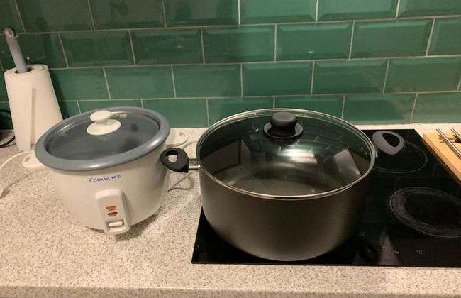 New Cross Mews 4 Bedroom 2 Bathrooms Fast Wifi Parking Sleeps up to 12 - Photo 26