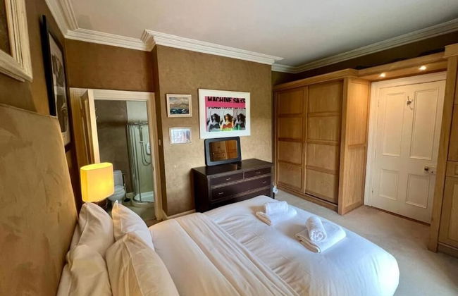 Burlington Townhouse - Photo 8