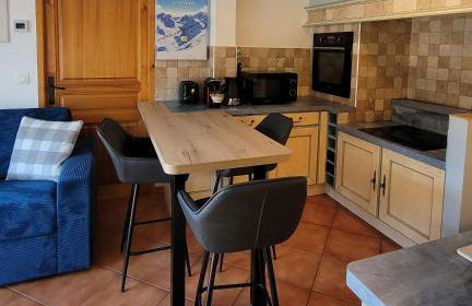 Chalet Coquelicot - confort montagnard et ambiance chaleureuse au cœur de Saint Martin de Belleville - Foto 6