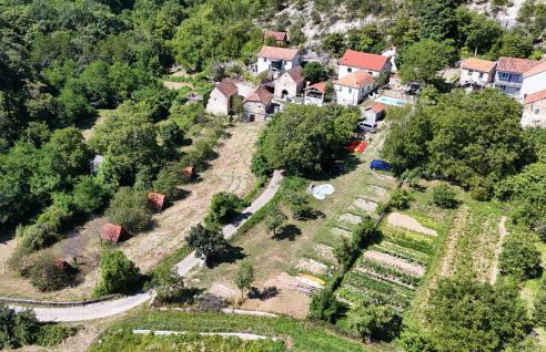 Beautiful Apartment In Hrvace With Wifi - Foto 7