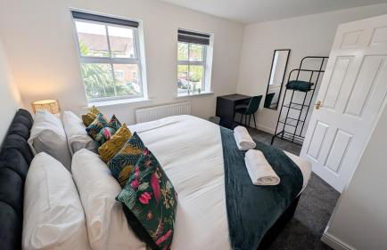 Elegant & Serene 3-BR Retreat Minutes from Heathrow Airport-London- Slough central-Legoland-Ascot-Windsor for Contractors-Families-Relocators-Businesses - Foto 77