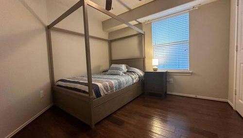 Cozy townhome in The Woodlands - Photo 5