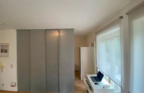 Stilvolles Apartment mit Balkon, Küche & Parkplatz - Waldstetten Zentrum - Foto 11