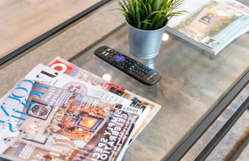 Modern Two Bed Apartment - Balcony & Parking - Netflix 8MC - Foto 17