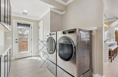 Sleek Home Near Old Town W/ Rftp Hot Tub & Mtn Views - Foto 28