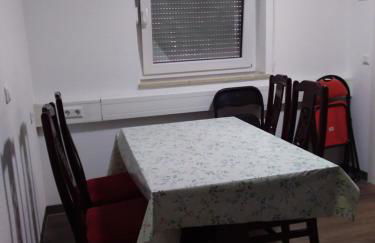 NGUYEN LE 3 Schlafzimmer, 7 Bette,Dusche, 2 WC , Küche ab 2 Übernachtungen - Foto 9