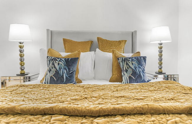 Coach House - Photo 5