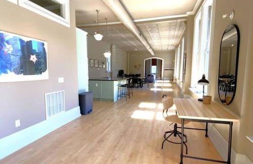 Modern Vintage Vibe Condo - Foto 1