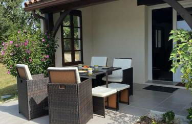 Peaceful gîte with stunning pool near market town - Foto 6