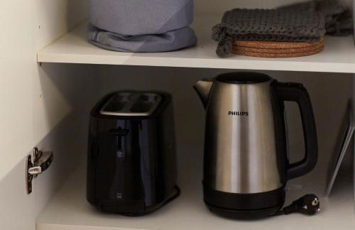 R B Apartment am Airport Hamburg - 1-4 Personen - Küche - Smart TV - Waschtrockner - kostenloser Parkplatz - perfekt für Geschäftsreisende und Familien - Foto 30